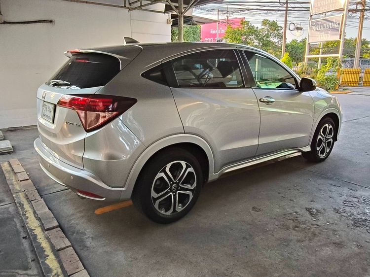 Honda HR-V 2015 1.8 EL Utility-car เบนซิน ไม่ติดแก๊ส เกียร์อัตโนมัติ บรอนซ์เงิน รูปที่ 2