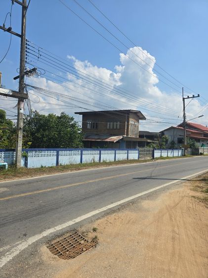 มีบางส่วน ขายบ้านไม้สัก2ชั้น พร้อมสวนผลไม้ที่ดิน1 ไร่ 38ตรว.ติดถนนใหญ่ ถนนแม่พริก-เถิน อ.แม่พริกจ.ลำปาง  รูปที่ 4