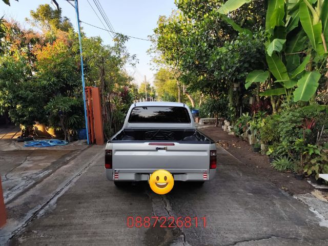 Toyota Hilux Tiger D4D 2003 รุ่นย่อยอื่นๆ Pickup ดีเซล ไม่ติดแก๊ส เกียร์ธรรมดา บรอนซ์ทอง รูปที่ 3