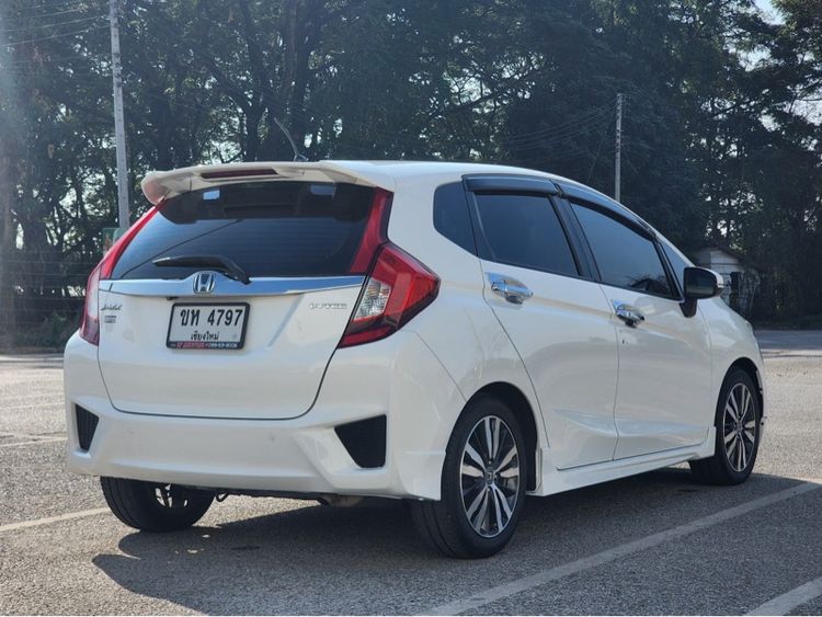 Honda Jazz 2015 1.5 SV Plus i-VTEC Sedan เบนซิน ไม่ติดแก๊ส เกียร์อัตโนมัติ ขาว รูปที่ 4