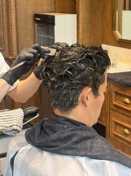 ขายกิจการร้านตัดผมชายสุดคลาสสิค ตึกพาร์คสีลม รูปที่ 4