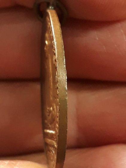 เหรียญหลวงพ่อเดิม วัดหนองโพธิ์ ปี2482 บล็อคดอกจันทร์ตรง เนื้อทองแดงหูห่วงเชื่อมขอบกระบอกสภาพยังสวย รูปที่ 3