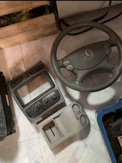 แยกอะไหล่BENZ CLK200 W209 รูปที่ 14