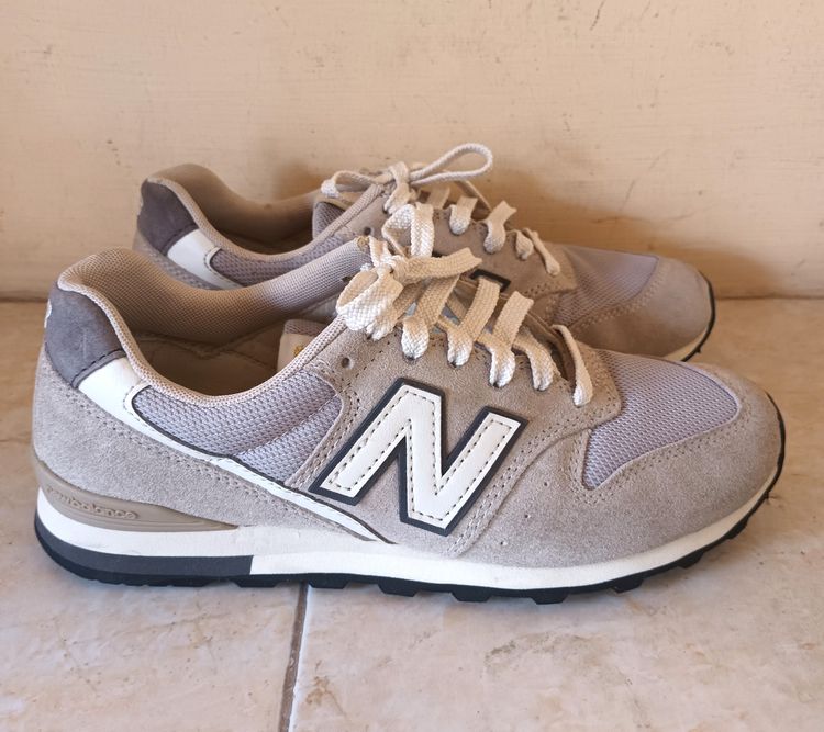 New Balance 996 ผู้หญิง ป้ายสีทอง size 37(EUR) แท้ 100 เปอร์เซ็นต์ รูปที่ 4