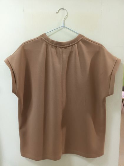 🎁เสื้อมือสองผู้หญิง เสื้อยืด เสื้อแขนยาว เสื้อกันหนาว สภาพนางฟ้า ขายถูกๆจ้า รูปที่ 7
