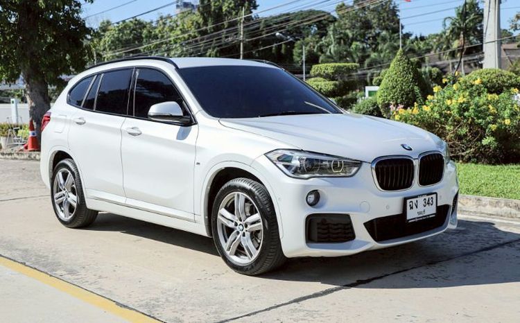 BMW X1 2020 2.0 sDrive20d M Sport Utility-car ดีเซล ไม่ติดแก๊ส เกียร์อัตโนมัติ ขาว รูปที่ 2