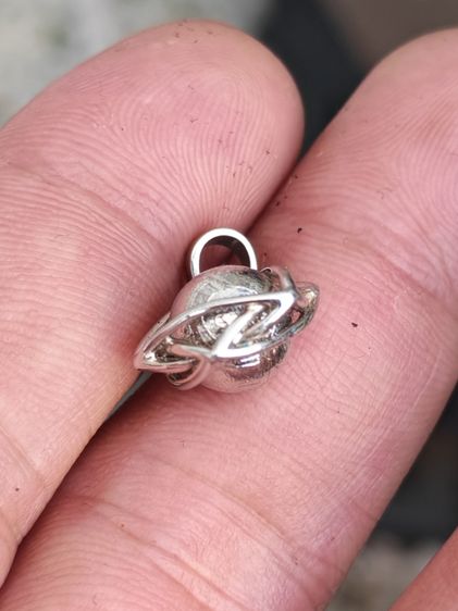 จี้อุกาบาตเงินแท้​ นน.​ 3.19 กรัม​ ขายกันเป็นพัน​ ผมเอาหลักร้อยครับ รูปที่ 5