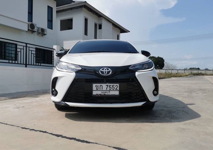 Toyota Yaris 2019 1.2 High Sedan เบนซิน ไม่ติดแก๊ส เกียร์อัตโนมัติ ขาว รูปที่ 2