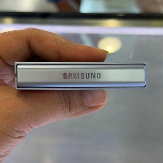 Samsung Z Flip6 256GB สีฟ้า เครื่องศูนย์ สภาพสวยมากๆ จอ6.7นิ้ว แรม12รอม256 Snap8 Gen3 กล้อง50ล้าน(2ตัว) ประกันศูนย์มี 🔥🔥 รูปที่ 12
