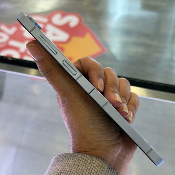 Samsung Z Flip6 256GB สีฟ้า เครื่องศูนย์ สภาพสวยมากๆ จอ6.7นิ้ว แรม12รอม256 Snap8 Gen3 กล้อง50ล้าน(2ตัว) ประกันศูนย์มี 🔥🔥 รูปที่ 4