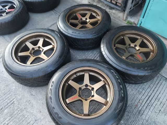 18" TE37 ขอบ 18 พร้อมยาง Nitto 265 60 18 ปลายปี 20