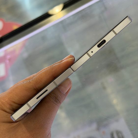 Samsung Z Fold6 สีเงิน เครื่องศูนย์ สภาพสวย จอ7.6นิ้ว แรม12รอม256 Snap8 Gen3 กล้อง50ล้าน(3ตัว) เครื่องใช้งานดีเยี่ยม ครบยกกล่อง🔥🔥 รูปที่ 6
