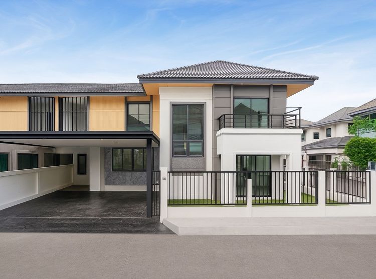 อื่นๆ มีบางส่วน 2025 เพชรวัฒนะเลียบคลองประปา หลังมุม พื้นที่เยอะ 233 ตร.ม. ตกแต่งใหม่ จ่ายแค่ 5.59 ล้านบาท ได้บ้าน 4 นอน 2 ที่จอดรถ คุ้มค่า 