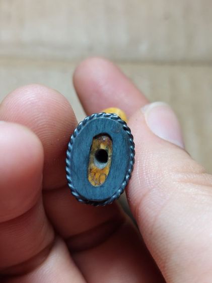 เครื่องรางสอหลวงพ่อปานวัดคลองด่านตัวใหญ่กระเช้าเงินแท้ผิวฉ่ำๆ รูปที่ 2