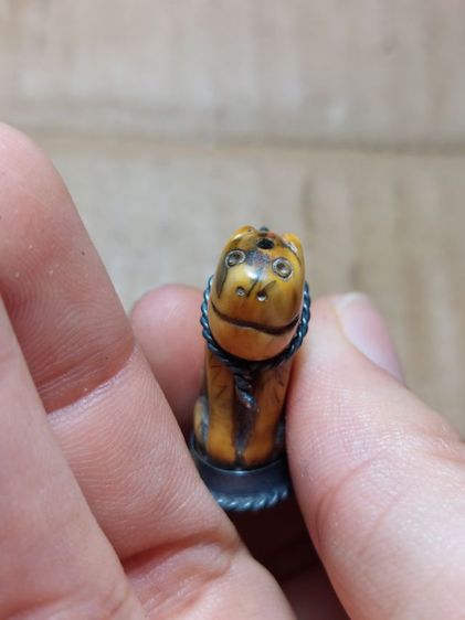 เครื่องรางสอหลวงพ่อปานวัดคลองด่านตัวใหญ่กระเช้าเงินแท้ผิวฉ่ำๆ รูปที่ 3