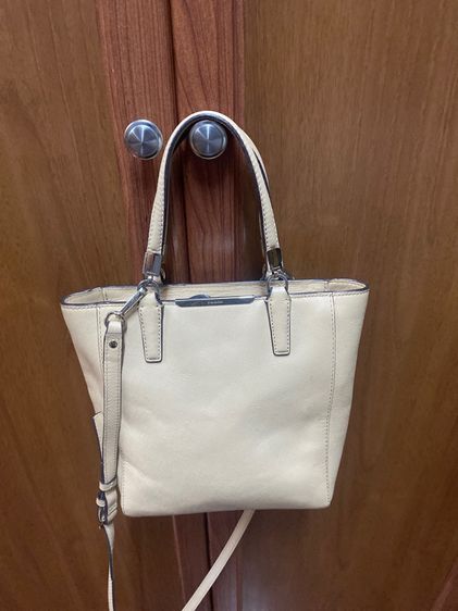 กระเป๋า