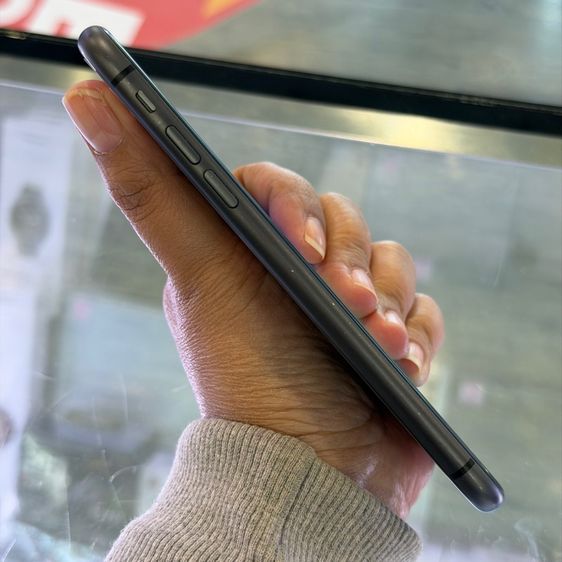 iPhone11 64GB สีดำ เครื่องศูนย์ โมเดลTH สภาพสวยมาก🔥🔥 รูปที่ 3