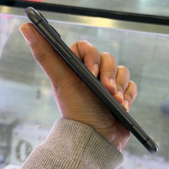 iPhone11 64GB สีดำ เครื่องศูนย์ โมเดลTH ครบยกกล่อง🔥🔥 รูปที่ 5