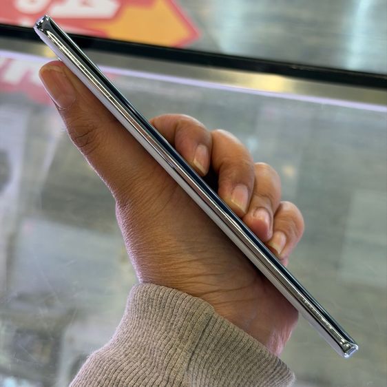 Vivo V30 สีขาว เครื่องศูนย์ สภาพสวยมากๆ จอ6.78นิ้ว แรม12รอม256 Snap7 Gen3 กล้อง50ล้าน(3ตัว)🔥🔥 รูปที่ 3