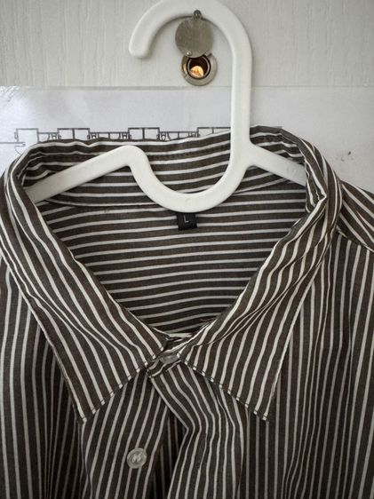เสื้อเชิ้ตสีน้ำตาล รูปที่ 3
