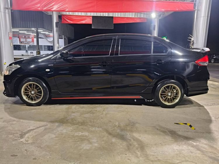 Suzuki Ciaz 2017 1.2 GL Sedan เบนซิน ไม่ติดแก๊ส เกียร์ธรรมดา ดำ รูปที่ 3