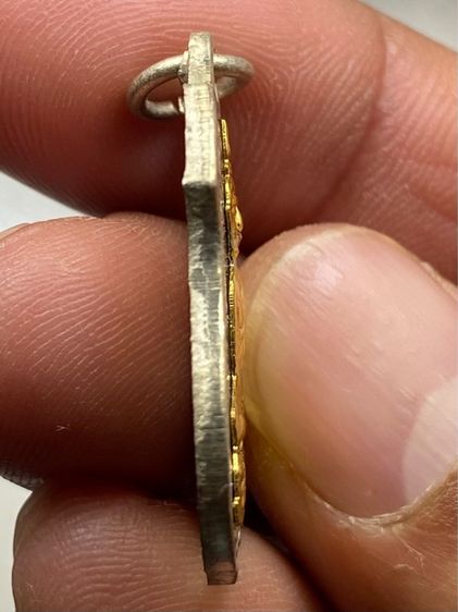 เหรียญหลวงพ่อโสธรหน้ากากทอง พร้อมกล่อง รูปที่ 3