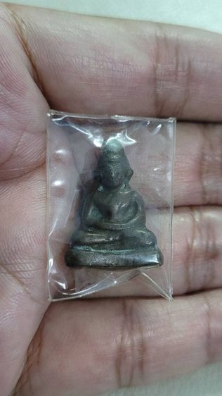 พระชัยวัฒน์ท่านเจ้ามา วัดสามปลื้มหรือวัดจักรวรรดิราชาวาส พิมพ์ฐานสูง ขี้เบ้าเดิมตามซอกองค์พระ ดูง่าย พุทธคุณครบเครื่องด้านเมตตา แคล้วคลาด  รูปที่ 12