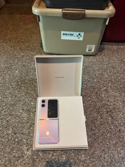 ขายOPPO Find N2Flip สีPurple 256กิ๊กสูนTrueมีกล่องอีมี่ตรงจอสวยกริปหายากมากๆสวยๆใช้งานดีถูกมากกก รูปที่ 2