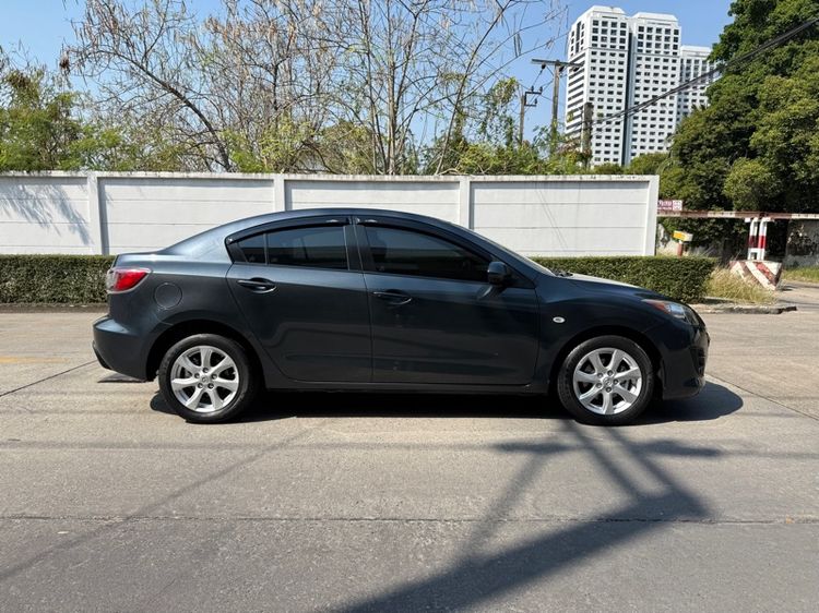 Mazda Mazda3 2013 1.6 Spirit Sports Sedan เบนซิน ไม่ติดแก๊ส เกียร์อัตโนมัติ เทา รูปที่ 2