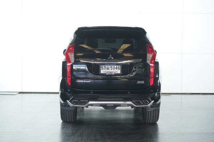 Mitsubishi Pajero Sport 2016 2.4 GT Premium Elite Edition 4WD Utility-car ดีเซล ไม่ติดแก๊ส เกียร์อัตโนมัติ ดำ รูปที่ 4