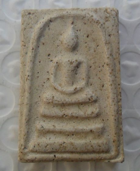 พระสมเด็จพิมพ์ใหญ่กรุวัดบางขุนพรหมเนื้อสวยค่ะ