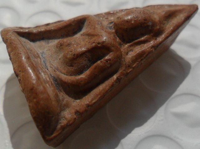 พระกรุพระลือลำพูนเนื้อกินเก่าค่ะ รูปที่ 10