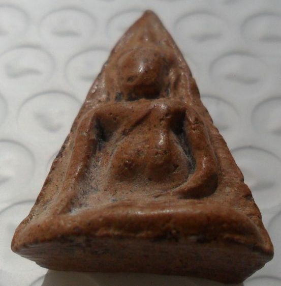 พระกรุพระลือลำพูนเนื้อกินเก่าค่ะ รูปที่ 11