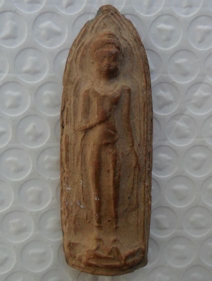 พระกรุวัดกระต่ายแกรบเนื้อดินเก่าค่ะ รูปที่ 13