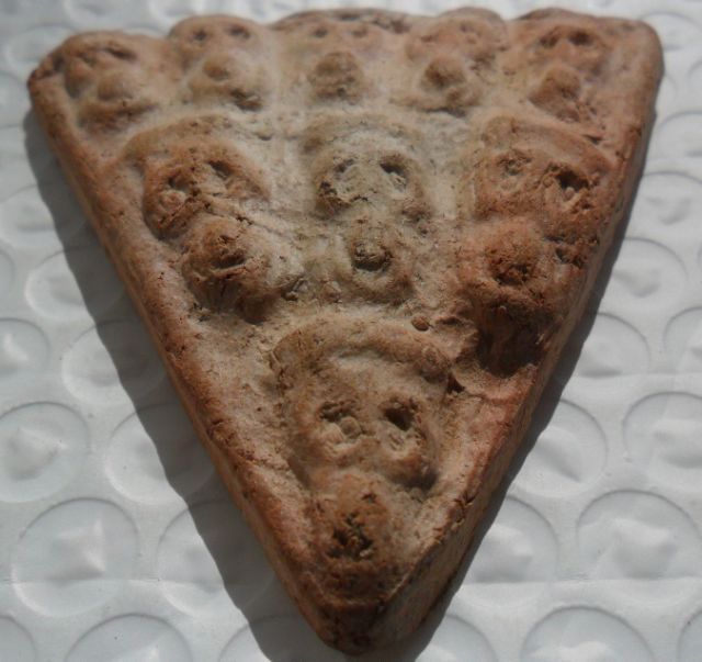 พระกรุวัดกระต่ายแกรบเนื้อดินเก่าค่ะ รูปที่ 12