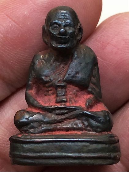 พระรูปหล่อเก่าคะ