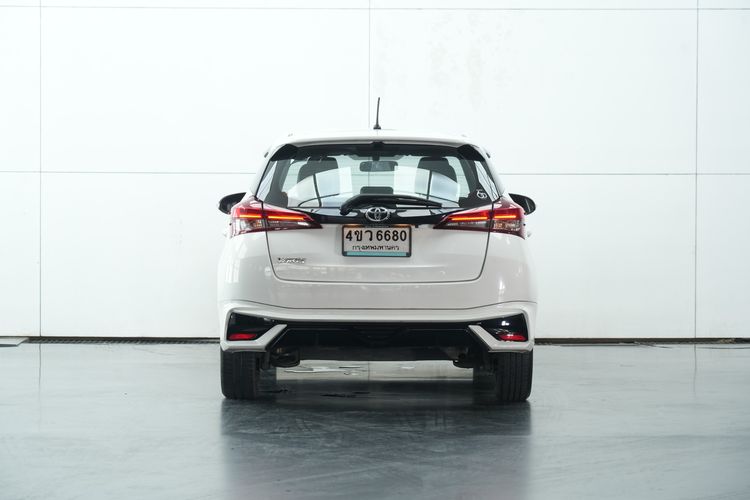Toyota Yaris 2022 1.2 Sport Sedan เบนซิน ไม่ติดแก๊ส เกียร์อัตโนมัติ ขาว รูปที่ 4
