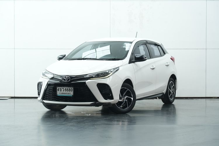 Toyota Yaris 2022 1.2 Sport Sedan เบนซิน ไม่ติดแก๊ส เกียร์อัตโนมัติ ขาว รูปที่ 2