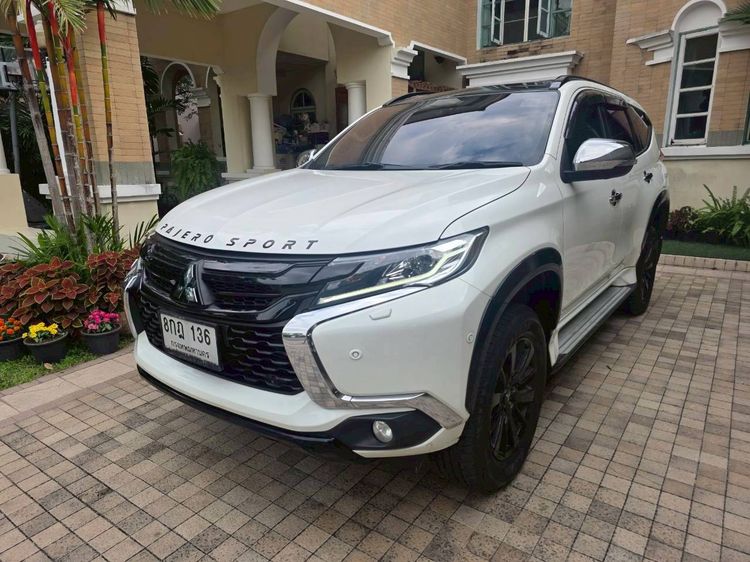 Mitsubishi Pajero Sport 2018 2.4 GT Premium Utility-car ดีเซล ไม่ติดแก๊ส เกียร์อัตโนมัติ ขาว รูปที่ 2