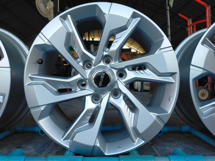 แม็กอีซูซู ใหม่ป้ายแดงไร้รอย ขอบ18 กว้าง7.5 et33 รูปที่ 3