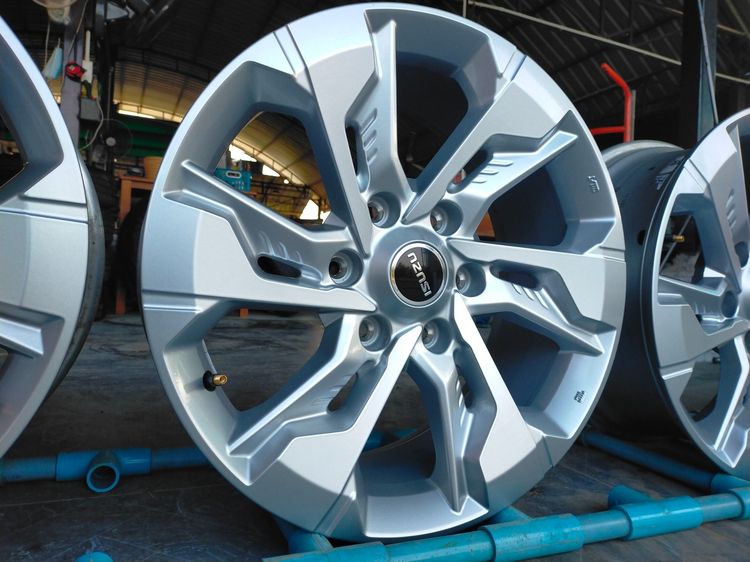 แม็กอีซูซู ใหม่ป้ายแดงไร้รอย ขอบ18 กว้าง7.5 et33 รูปที่ 2