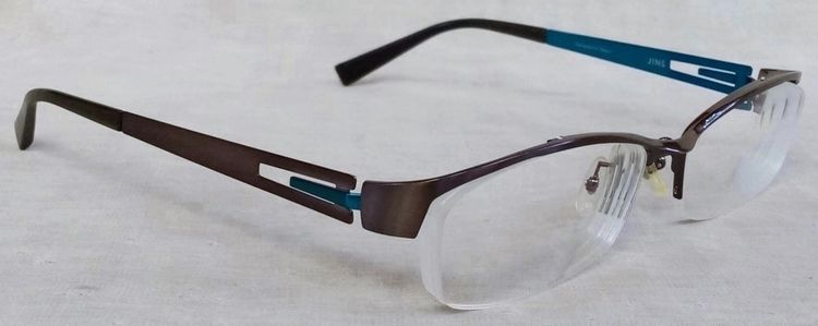 กรอบแว่นตา JINS รูปที่ 2