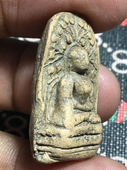 พระคงลำพูน รูปที่ 4