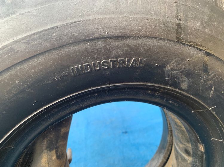 ยางรถยก forklift toyo tire ขนาด 23 x 9 - 10 ยางเก่าปี รูปที่ 4