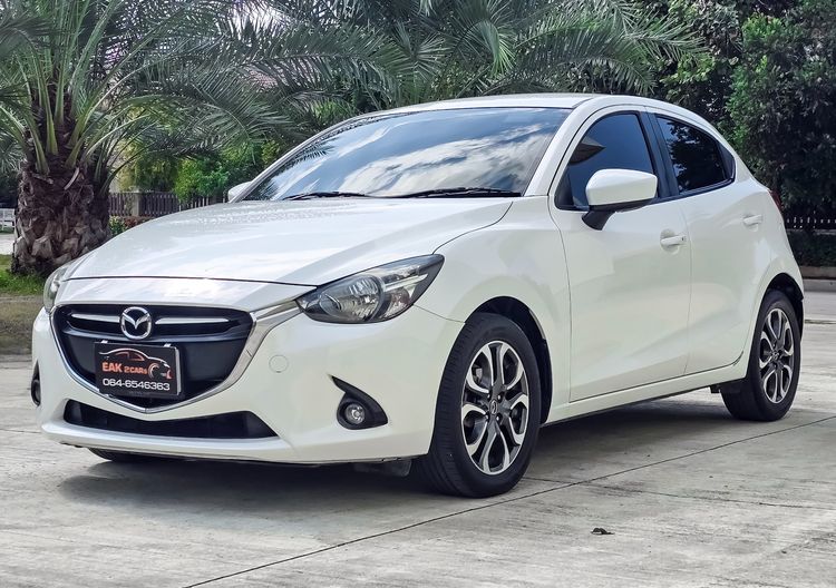 รถ Mazda Mazda 2 1.5 XD Sports High Plus สี ขาว
