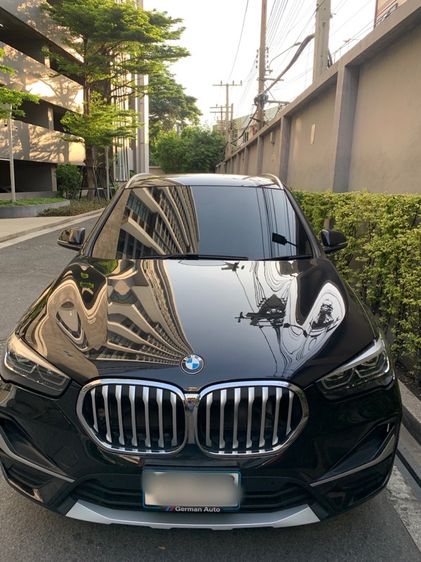 รถ BMW X1 2.0 sDrive20d xLine สี ดำ