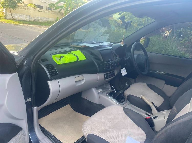 Mitsubishi Triton 2008 2.5 GL Pickup ดีเซล ไม่ติดแก๊ส เกียร์ธรรมดา เทา รูปที่ 4