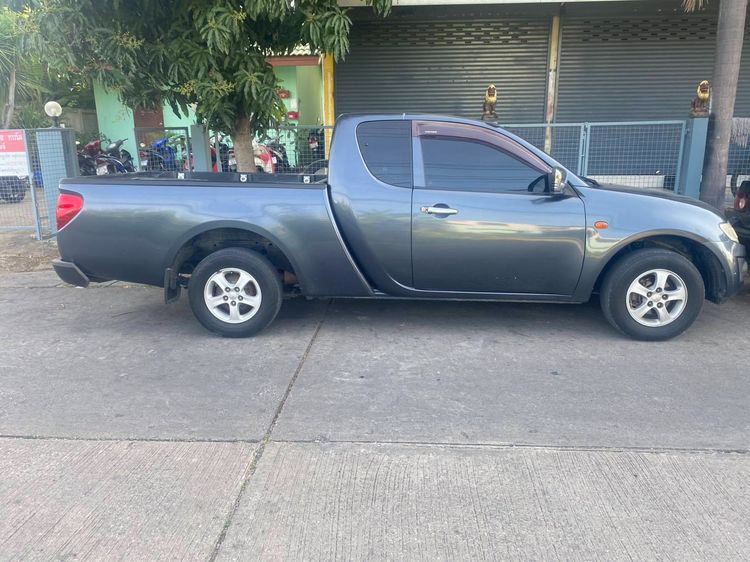 รถ Mitsubishi Triton 2.5 GL สี เทา