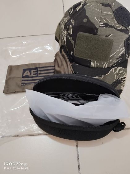 หมวกแก๊ปและแว่นกันแดด รูปที่ 5