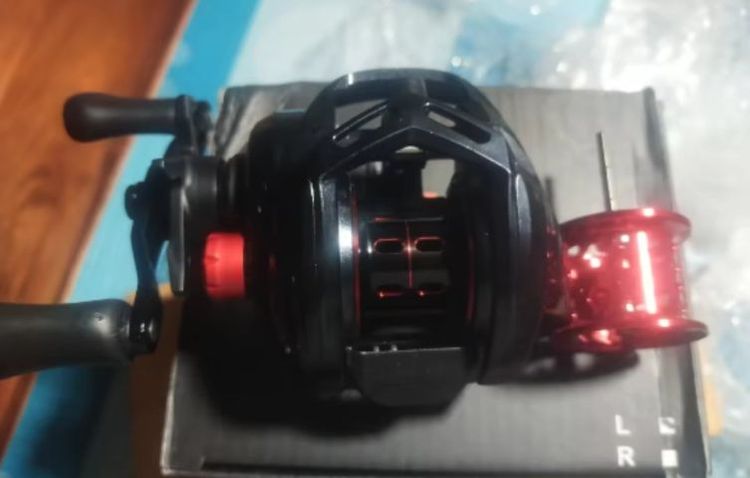 รอกหยดน้ำหมุนซ้าย wolf striker รูปที่ 2